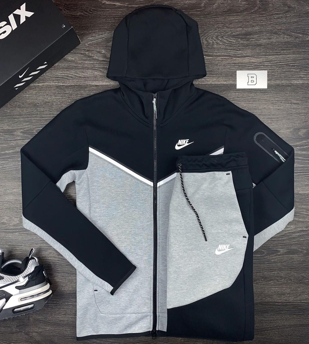 Nike Tech Fleece