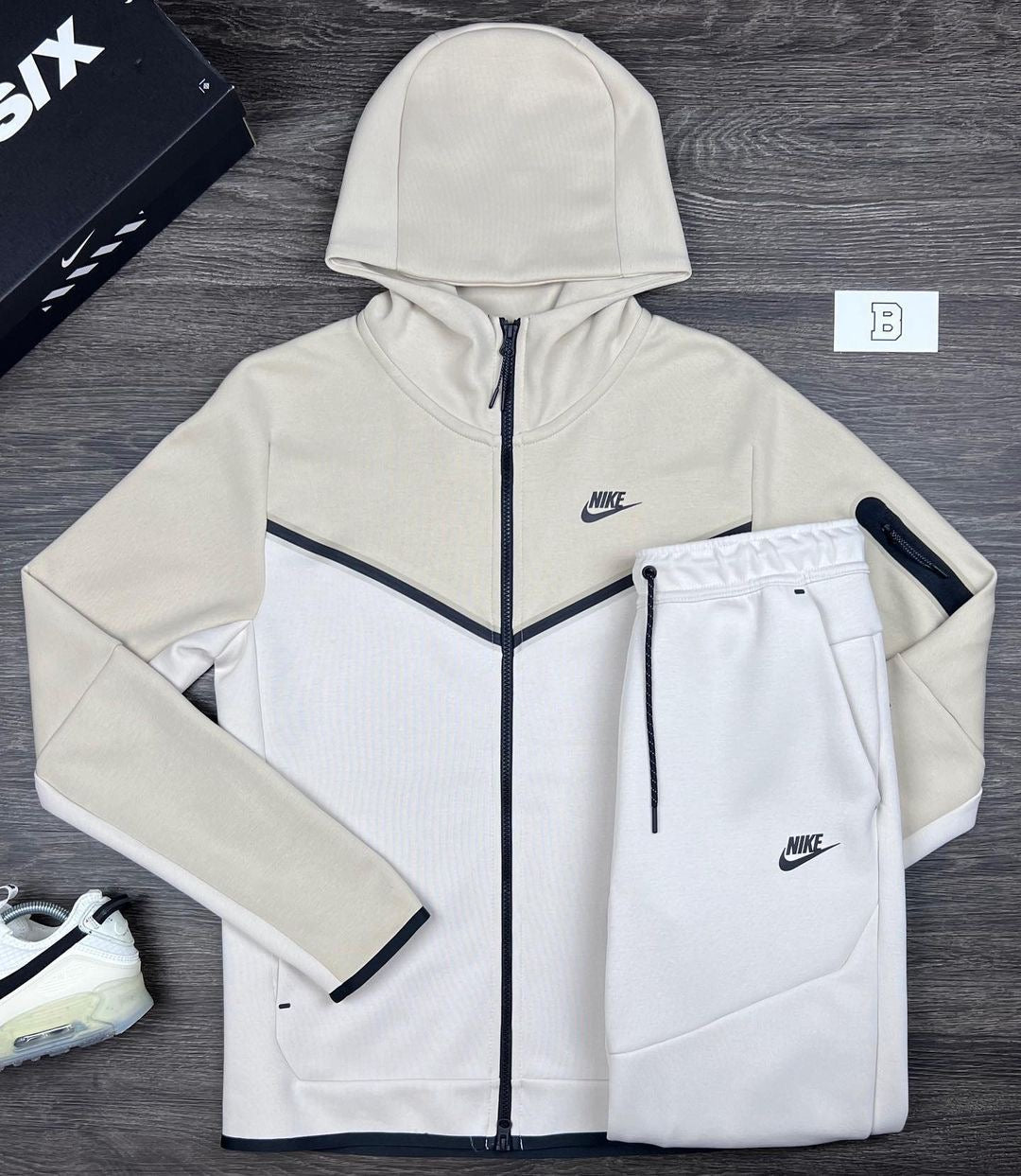 Nike Tech Fleece