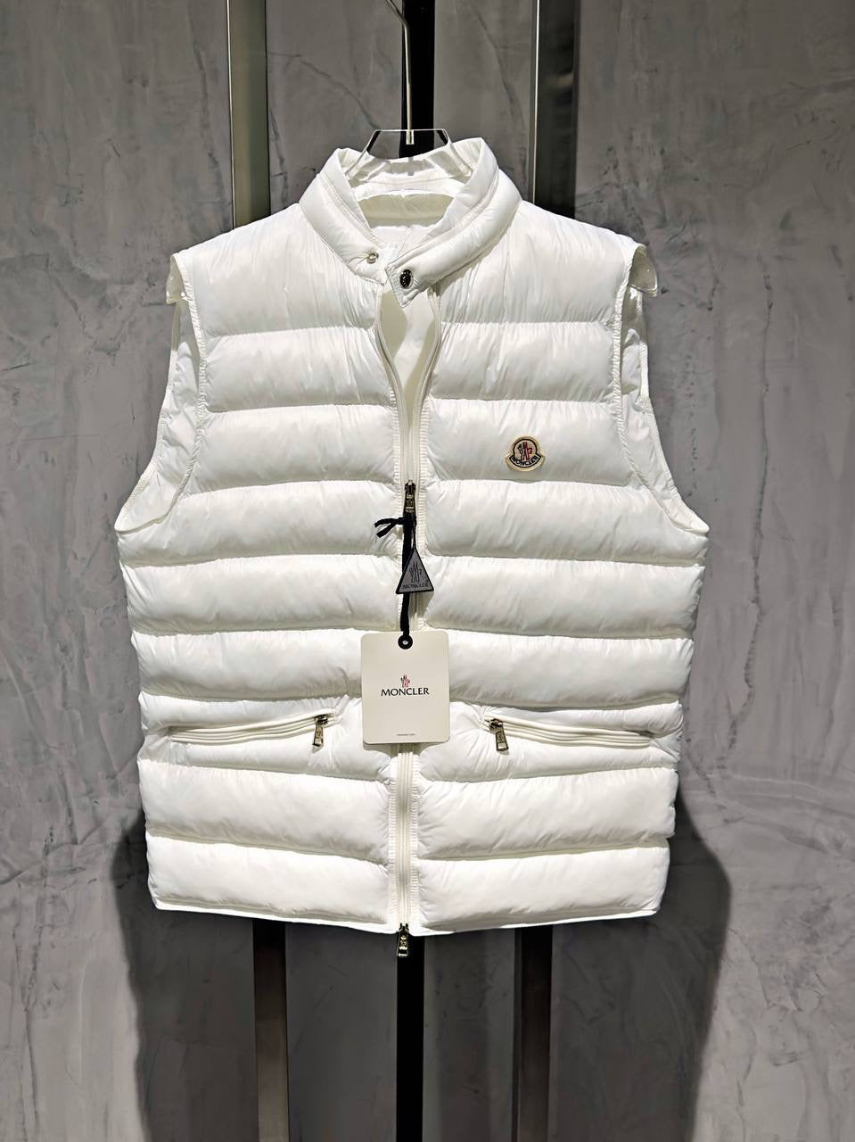 Smanicato Moncler White Edition