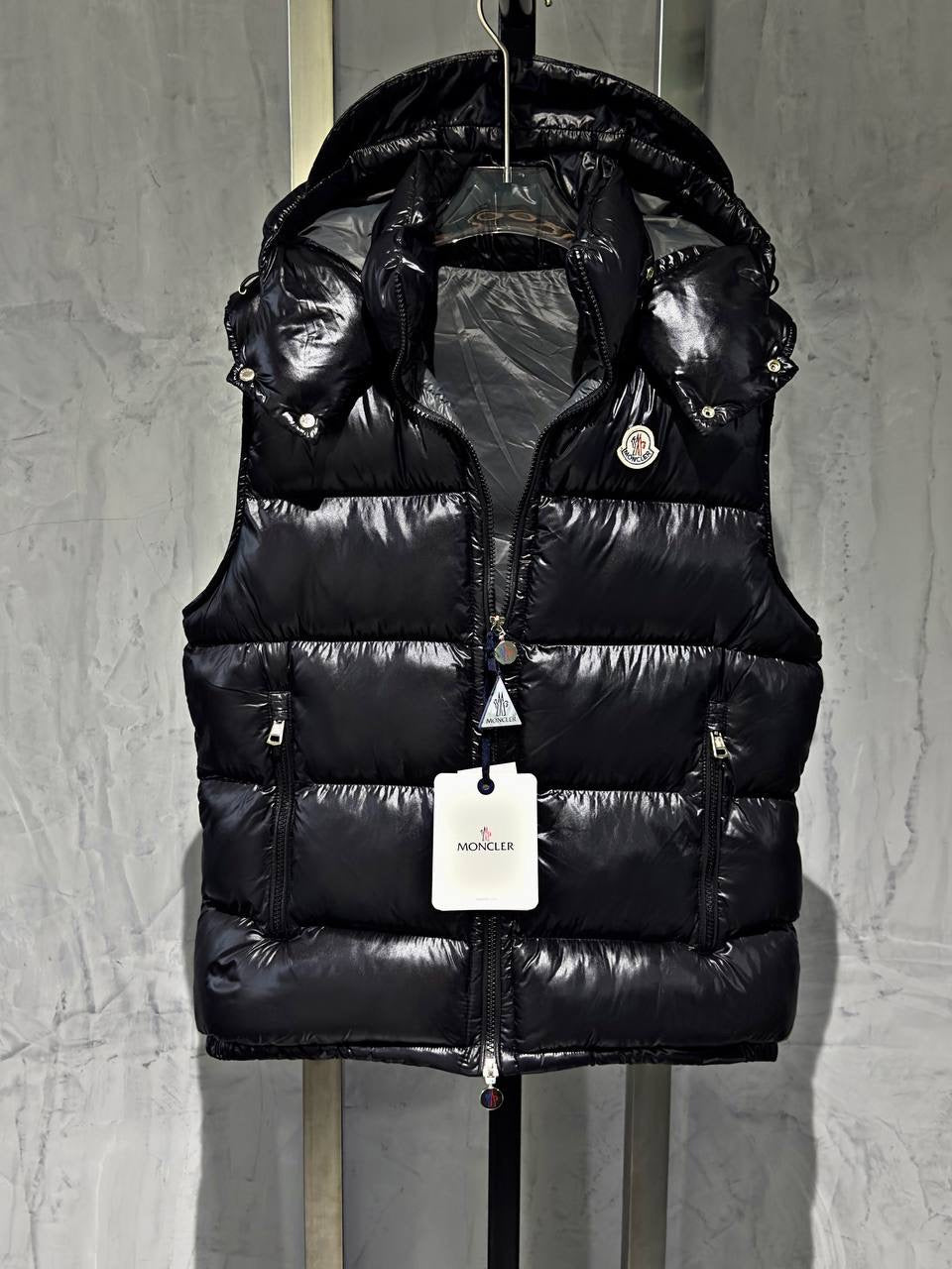 Smanicato Moncler Black