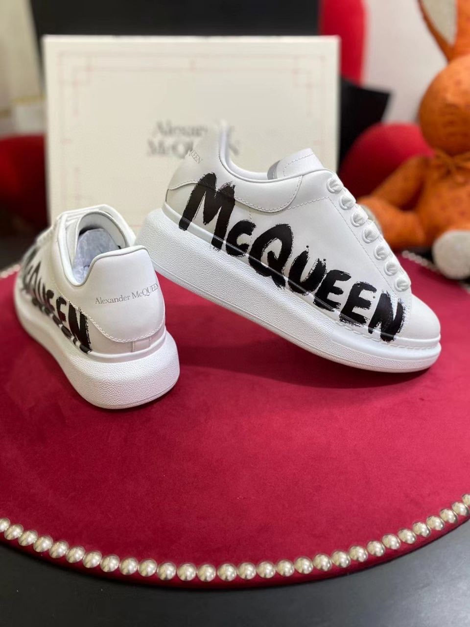 Mc Queen Edition White