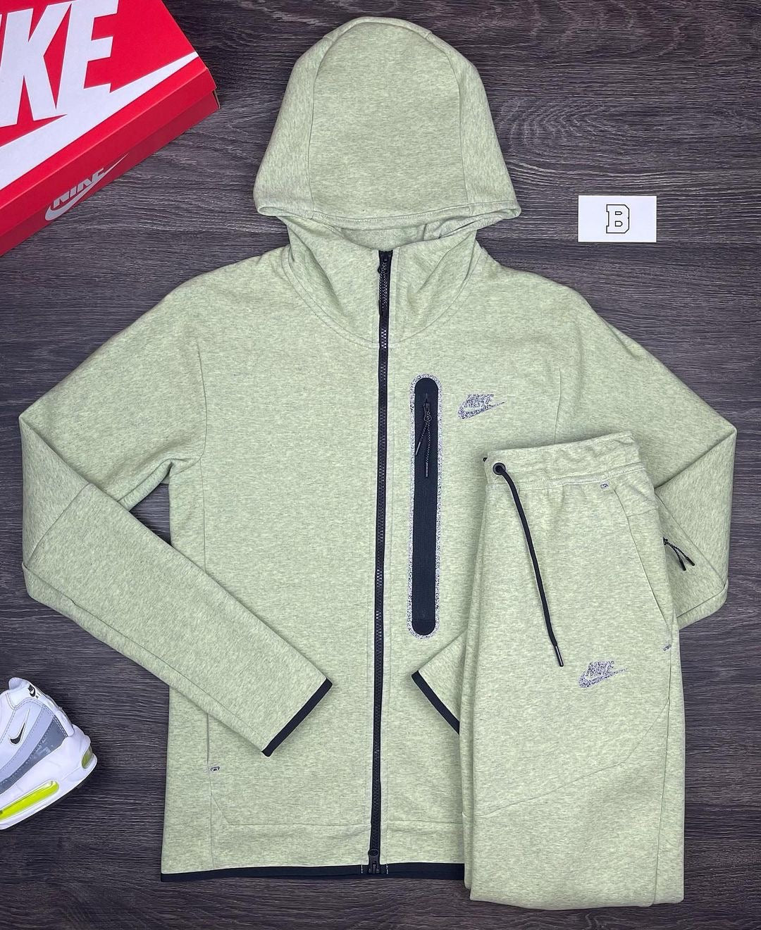 Nike Tech Fleece