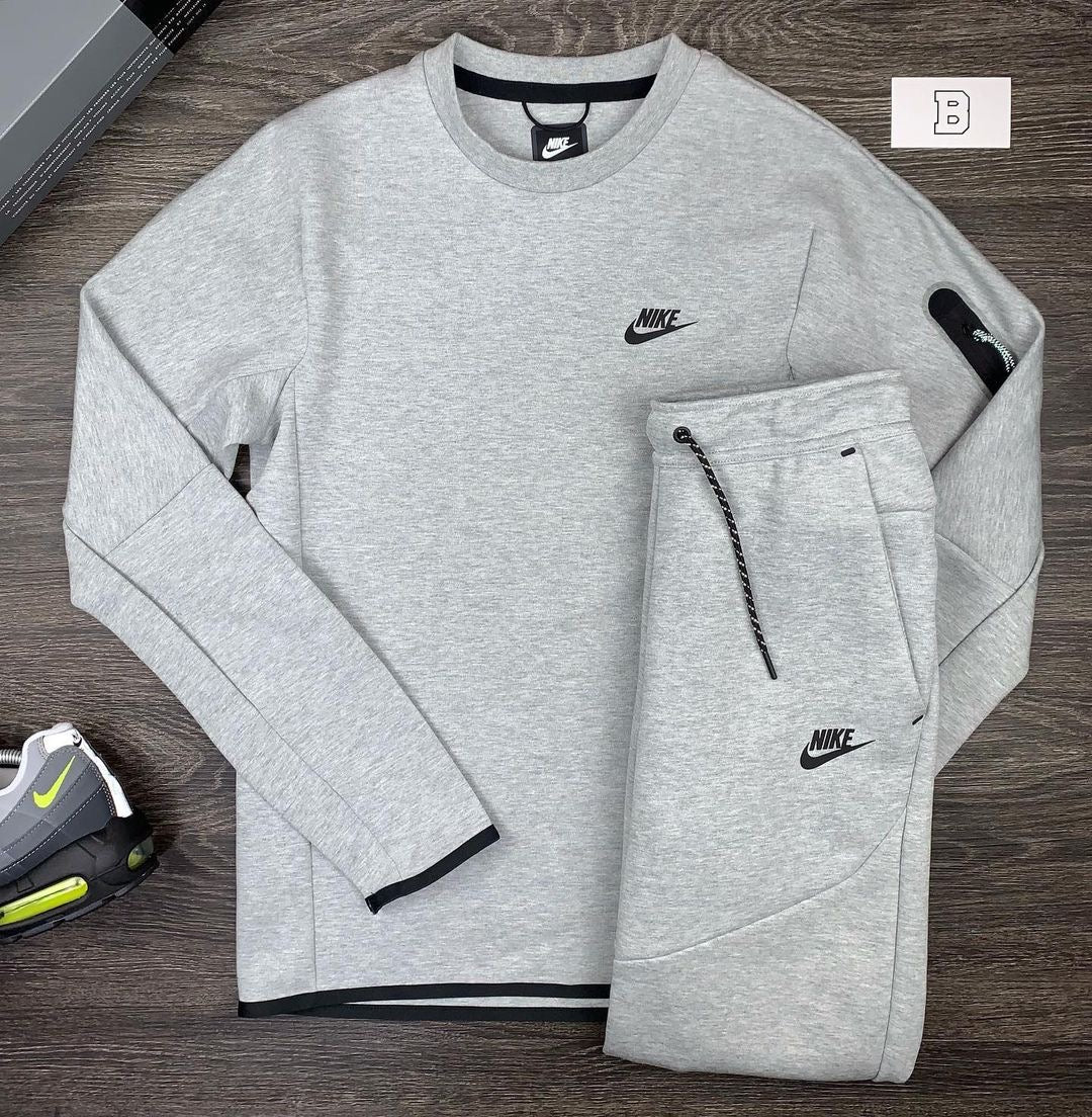 Nike Tech Fleece