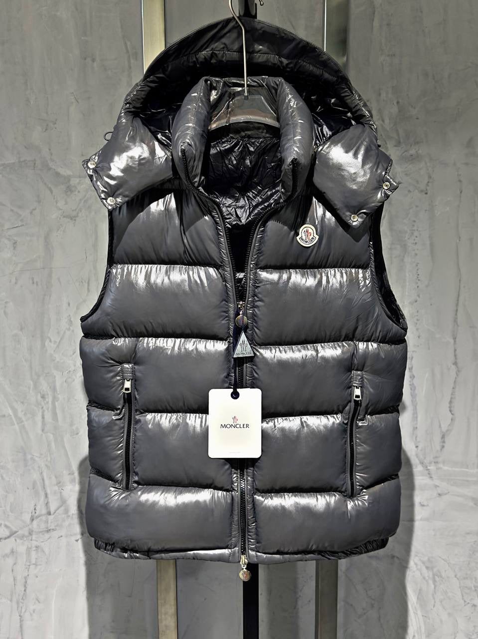 Smanicato Moncler Grey