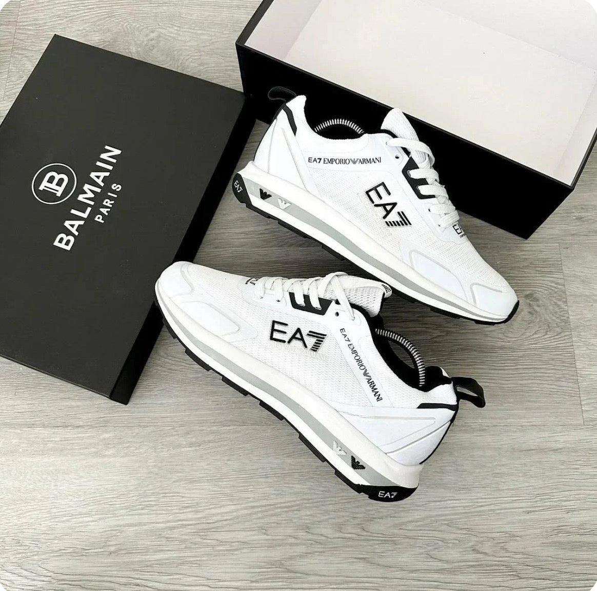 EA7 White