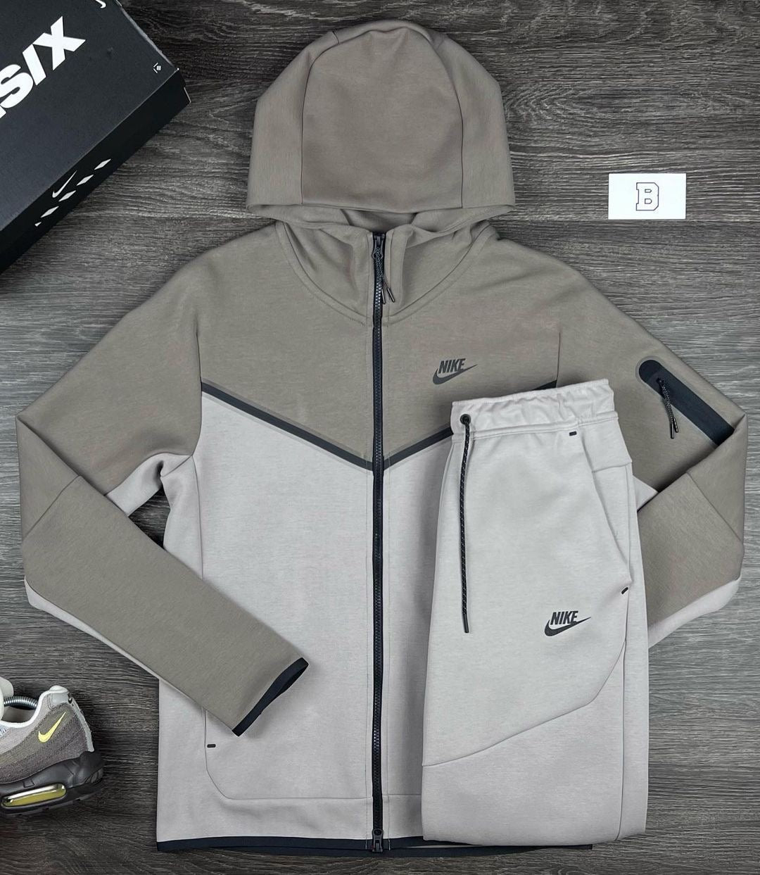 Nike Tech Fleece